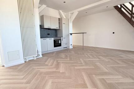 Attraktive 2 Zimmer Maisonette wohnung - Augsburg Lechhausen