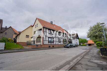 Haus zum Kaufen in Diemelstadt Helmighausen 279.000,00 € 239 m² - Diemelstadt / Helmighausen