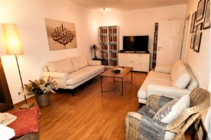 Modernisierte 4-Zimmer-Wohnung mit Balkon in Frankfurt - Frankfurt am Main Mitte-West
