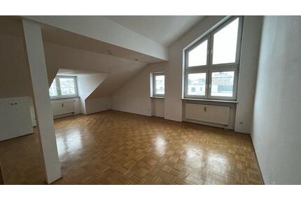 2-Zimmer-WG - 900,00&nbsp;EUR Kaltmiete, ca.&nbsp; 61,00&nbsp;m&sup2; in Regensburg (PLZ: 93053) Galgenberg