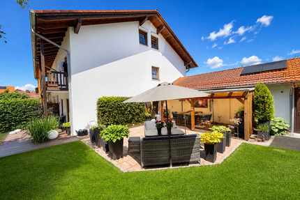 Haus zum Kaufen in Holzkirchen 990.000,00 € 167.58 m²