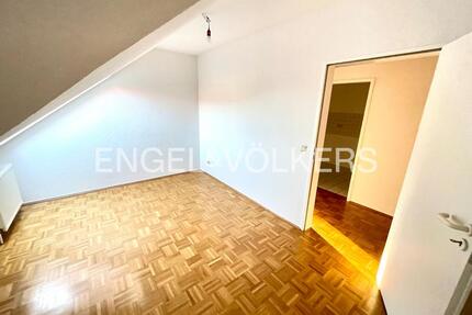 Charmante 2-Zimmer-Wohnung mit Balkon und Parkettboden in beliebter Lage von Stadtfeld Ost - Magdeburg Nordwest