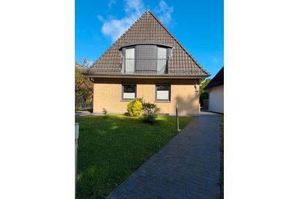 Modernisiertes EFH mit PV-Anlage+Speicher & Keller (Bremen-Aumund