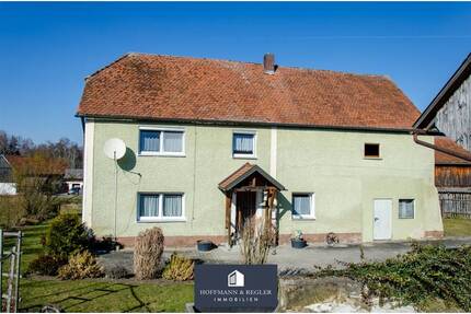 Gemütliches Haus mit Garage, Scheune und Entwicklungsmöglichkeiten - Vilseck / Gressenwöhr