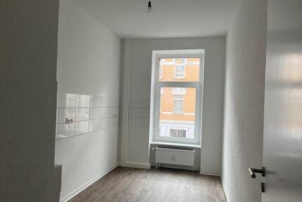 Auf gute Nachbarschaft: günstig geschnittene 2,5-Zi.-Wohnung - Leipzig Nordost