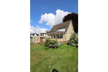 Haus zum Kaufen in Tornesch 260.000,00 € 112 m²