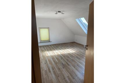 3 Zimmer Wohnung in Abbehausen - 700,00&nbsp;EUR Kaltmiete, ca.&nbsp; 110,00&nbsp;m&sup2; in Nordenham (PLZ: 26954)