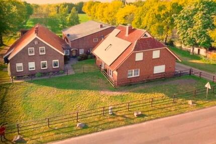 Landwirtschaftliches Anwesen mit Wohnung + 2,2Ha zu verkaufen - Hesel