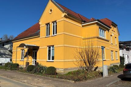 2 22 Zimmer Wohnung im 1. OG im Zentrum Schwarzenbek