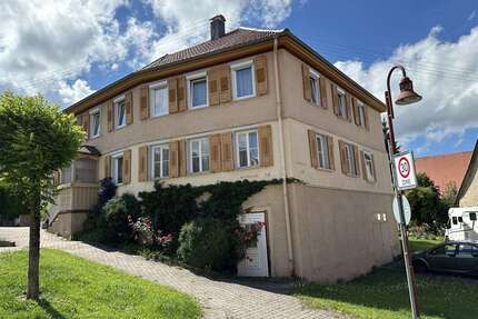 Haus zum Kaufen in Böttingen 310.000,00 € 230 m²