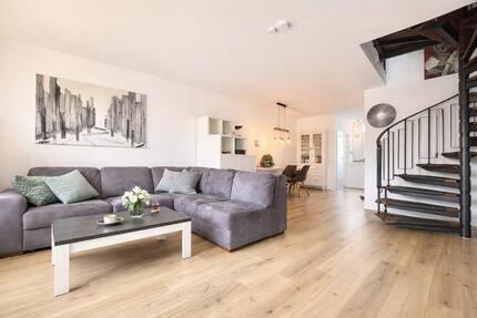 Renovierte 4-Zimmer-Maisonette mit Einbauküche & zwei Balkonen in Bochum-Weitmar