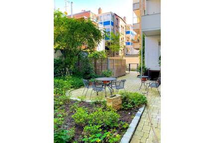 Highlight: Wohnen, wie Sie es sich wünschen - 4,5-Zi.-Wohnung mit Kamin, Balkon & Stil in Top-Lage - Stuttgart Süd