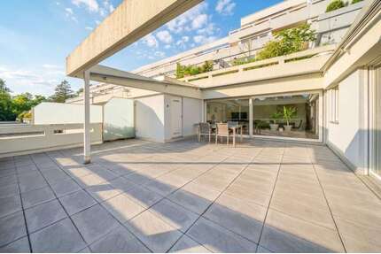Wohnung zum Kaufen in Stuttgart 549.000,00 € 119.63 m²
