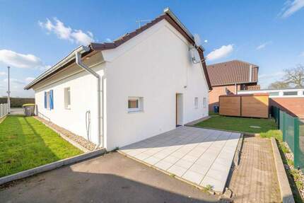 Direkt am Rhein zu Hause - 8 Zimmer, 179 m², insgesamt 712 m² Grundstück mit Obstgarten - Wesel Ginderich