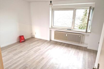 Helle 1-Zimmer-Wohnung mit Balkon in Coburg-Eisenacher Straße
