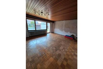 5-Zimmer- Whg. mit eigenem Garten in 71083 Herrenberg- Kuppingen