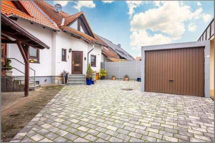 Wohngemütlich! Gepflegtes Reihenmittelhaus mit Garten und Garage - Lichtenau Stadtgebiet