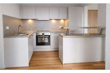 Wohnung zum Mieten in Rötha 641,60 € 80.2 m²