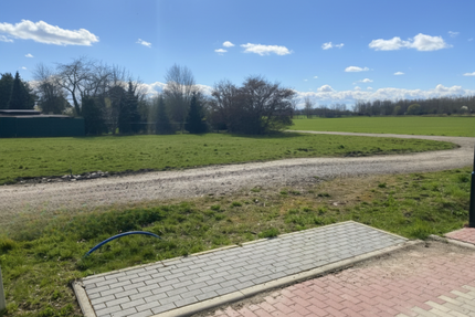 Grundstück zu verkaufen in Elstertrebnitz 164.640,00 € 1176 m²