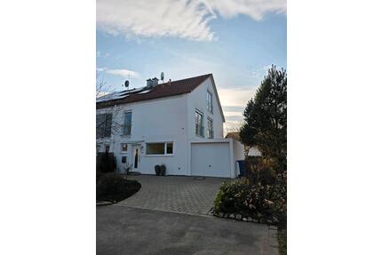 Moderne Doppelhaushälfte - 485.000,00&nbsp;EUR Kaufpreis, ca.&nbsp; 140,00&nbsp;m&sup2; in Memmingen (PLZ: 87700)