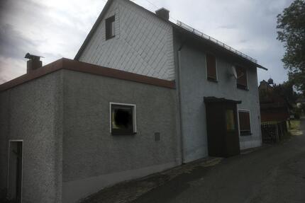 Günstige Haus mit Garage, SAT-TV - Presseck Braunersreuth