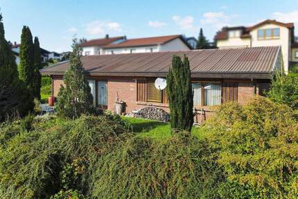 Wohlfühlen auf einer Ebene . gemütlicher Bungalow in Sonnenbühl