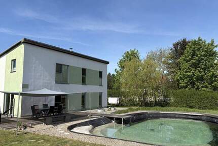 Architektenhaus (KfW 40) mit Schwimmteich + Nebengebäude ( 78 m²)+Solar - Pantelitz