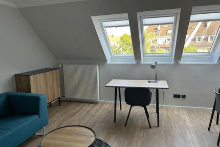 Dachgeschosswohnung (möbliert) in Thalkirchen - München Thalkirchen-Obersendling-Forstenried-Fürstenried-S