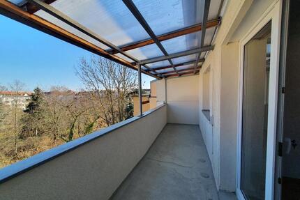 3 Raum Whg ab 01.03. guter Schnitt Balkon Wanne Ruhig Öffentliche - Leipzig Nordwest