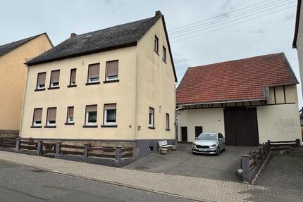 Wohnhaus mit Nebengebäude - 237.000,00&nbsp;EUR Kaufpreis, ca.&nbsp; 150,00&nbsp;m&sup2; in Hennweiler (PLZ: 55619)