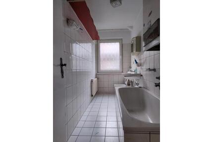 Wohnung mit Balkon in Marxloh - 620,00&nbsp;EUR Kaltmiete, ca.&nbsp; 62,00&nbsp;m&sup2; in Duisburg (PLZ: 47169) Hamborn