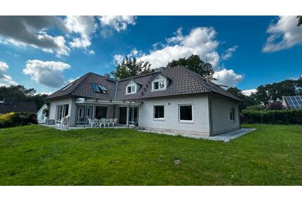 Großzügiges Einfamilienhaus in 21220 Seevetal 235 qm und 1425 qm