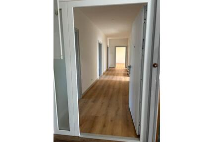 Neu sanierte Wohnung für Familie mit Kindern - Stuttgart Bad Cannstatt