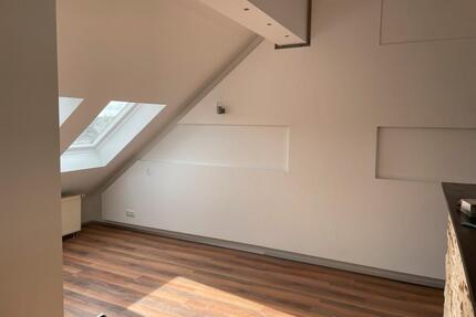 2-Zimmer Dachgeschosswohnung in Langenselbold inkl. Garage - Gelnhausen