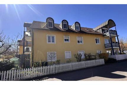 Helle 2 Zi. Wohnung in ruhiger Lage !! Anfang 2027 bezugsfrei !! - Würzburg Versbach