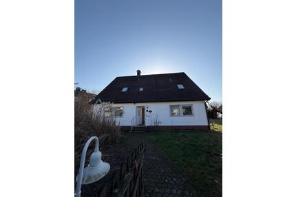 Schöne Wohnung voll möbliert in Leverkusen