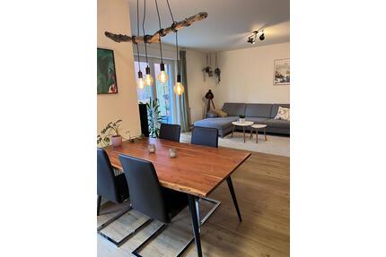 Zwischenmiete: 2,5-Zimmer Wohnung möbliert mit Terrasse - Hamburg Wandsbek