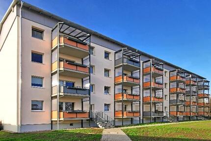 1-Raum-Wohnung mit bester Aussicht vom Balkon! - Oschersleben (Bode)