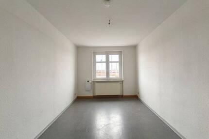 * in Sanierung * Diemitz * Duschbad * - Halle (Saale)