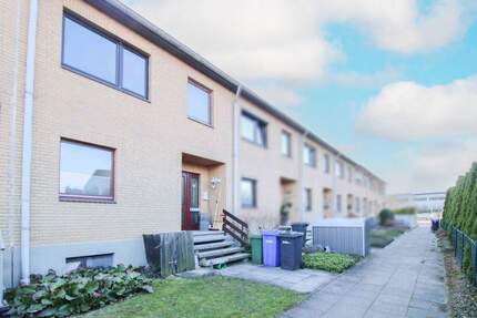 Gepflegtes Reihenmittelhaus mit Garten, Terrasse & Stellplatz - Königslutter am Elm