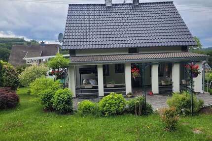 Haus zum Kaufen in Burbach 360.000,00 € 133 m²
