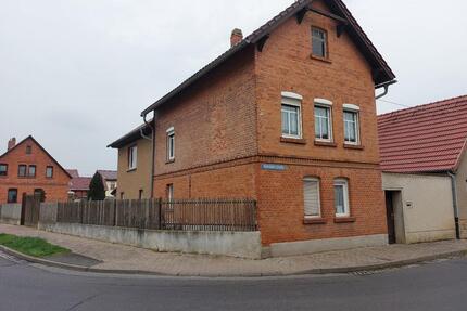 Sanierungsbedürftiges Haus in Niederroßla - Apolda