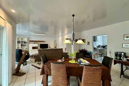 Haus zum Kaufen in Blieskastel 299.000,00 € 190 m²