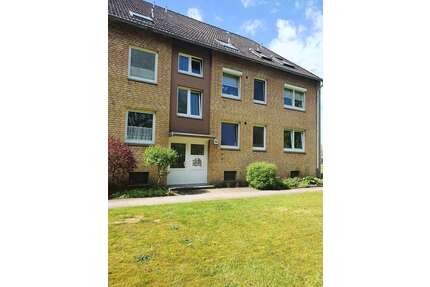 Wohnung zum Kaufen in Uetersen 194.000,00 € 70.27 m²