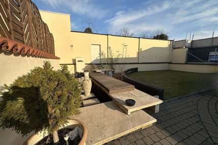 Haus zum Kaufen in Düren 680.000,00 € 203 m²