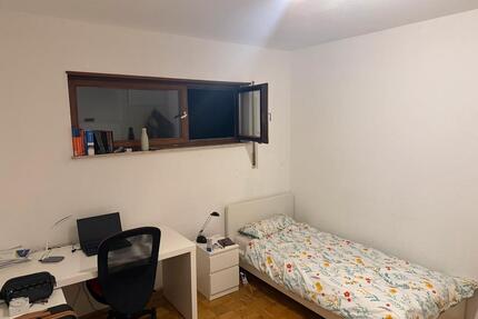 Untermiete WG- Zimmer - 350,00&nbsp;EUR Kaltmiete, ca.&nbsp; 13,00&nbsp;m&sup2; in Mosbach (PLZ: 74821)