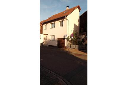 Haus mit kleinem Grund - 240.000,00&nbsp;EUR Kaufpreis, ca.&nbsp; 85,00&nbsp;m&sup2; in Sankt Leon-Rot (PLZ: 68789)
