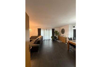 Wohnung mit 170 m² Wohnfläche, Terrasse & 500 m² Garten - Merenberg