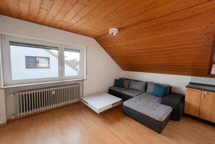2-Zimmer-DG-Wohnung Möbliert Einbauküche Stellplatz Keller - Ehningen