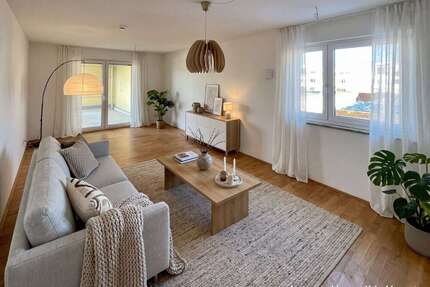 Wohnung zum Mieten in Regensburg 1.238,93 € 97.4 m²